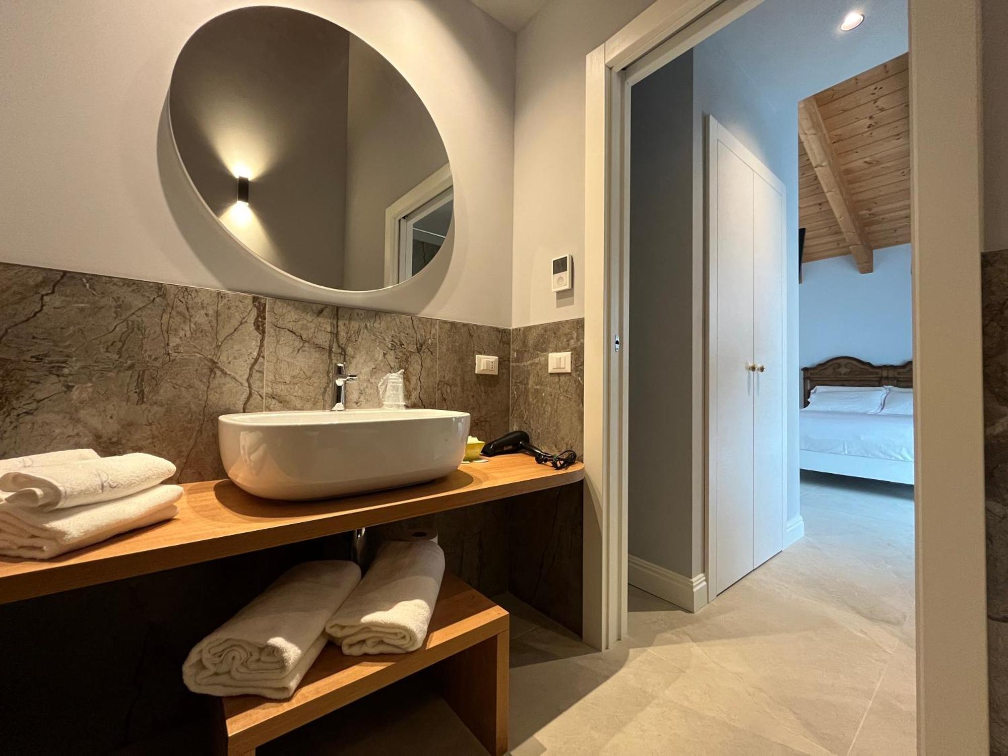 Agriturismo La Rondinella 라찌제 외부 사진